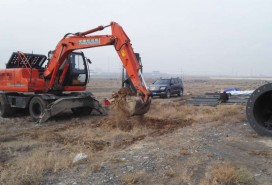 獨(dú)山子6*18米高立柱建造施工現(xiàn)場(chǎng)